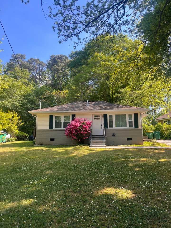 1117 Delores Way - Photo 2 of 19