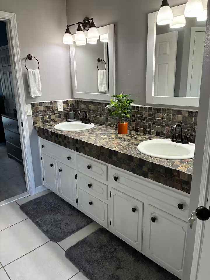 9520 Brentwood Blvd - Photo 6 of 11