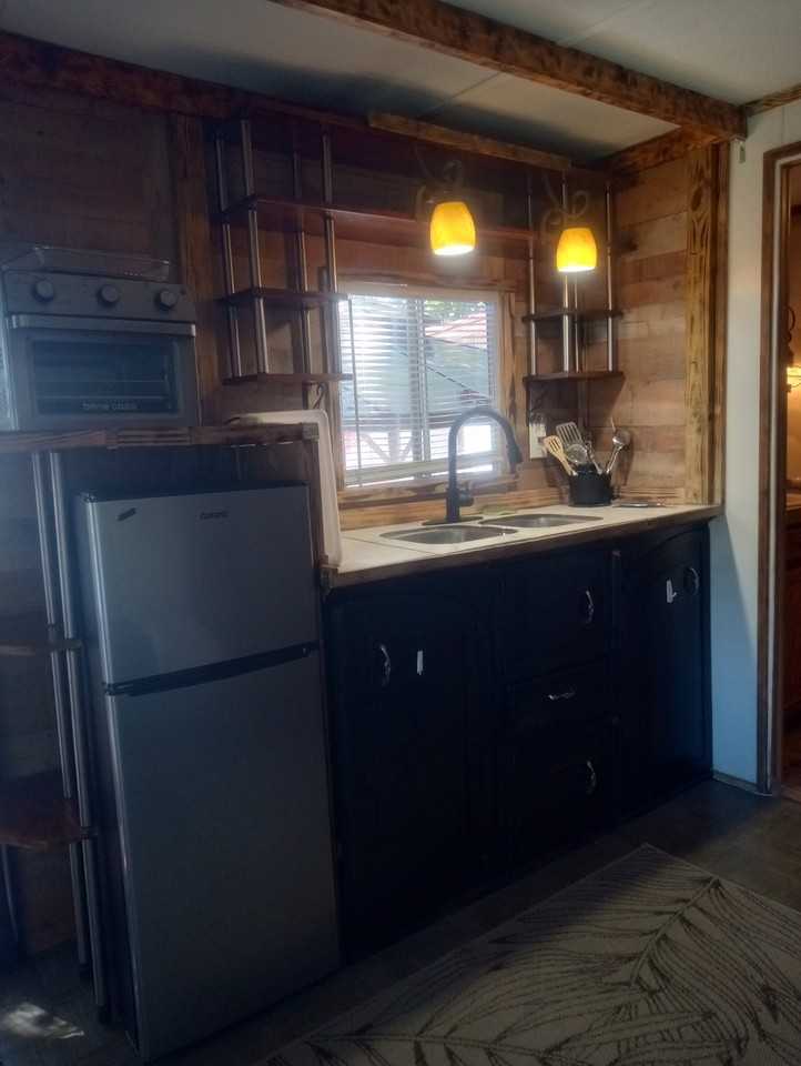 200 Nw 48th Ct #002 - Photo 6 of 8