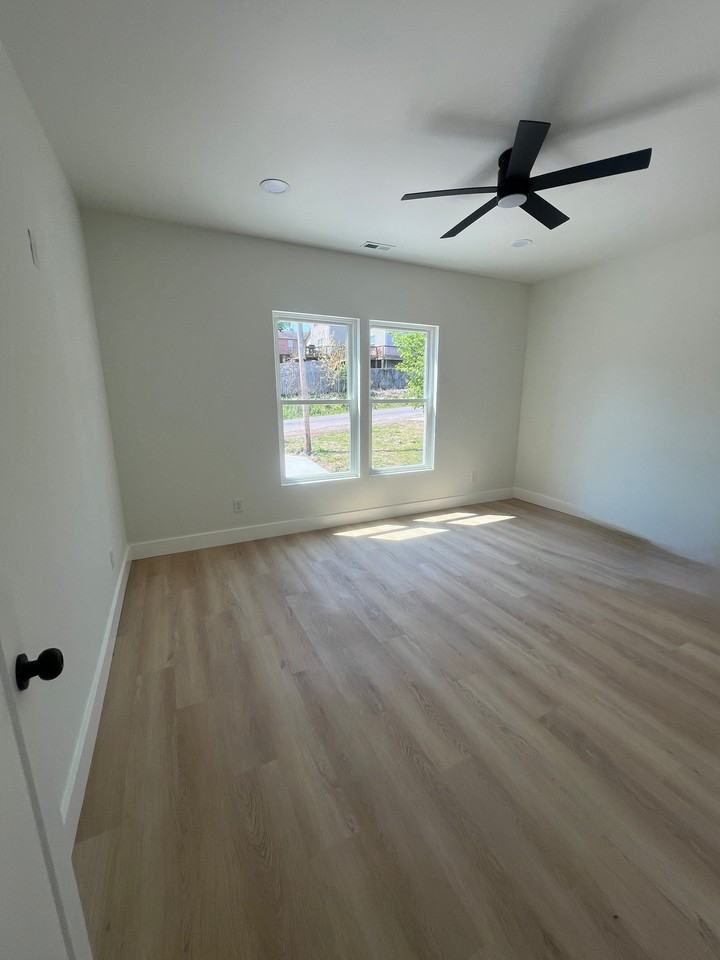 1809 Liberia St - Photo 5 of 14