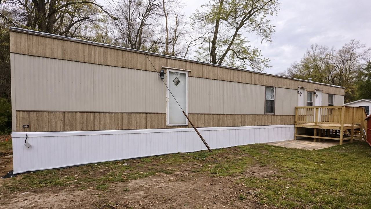 25 Deerwood Park - Photo 4 of 11