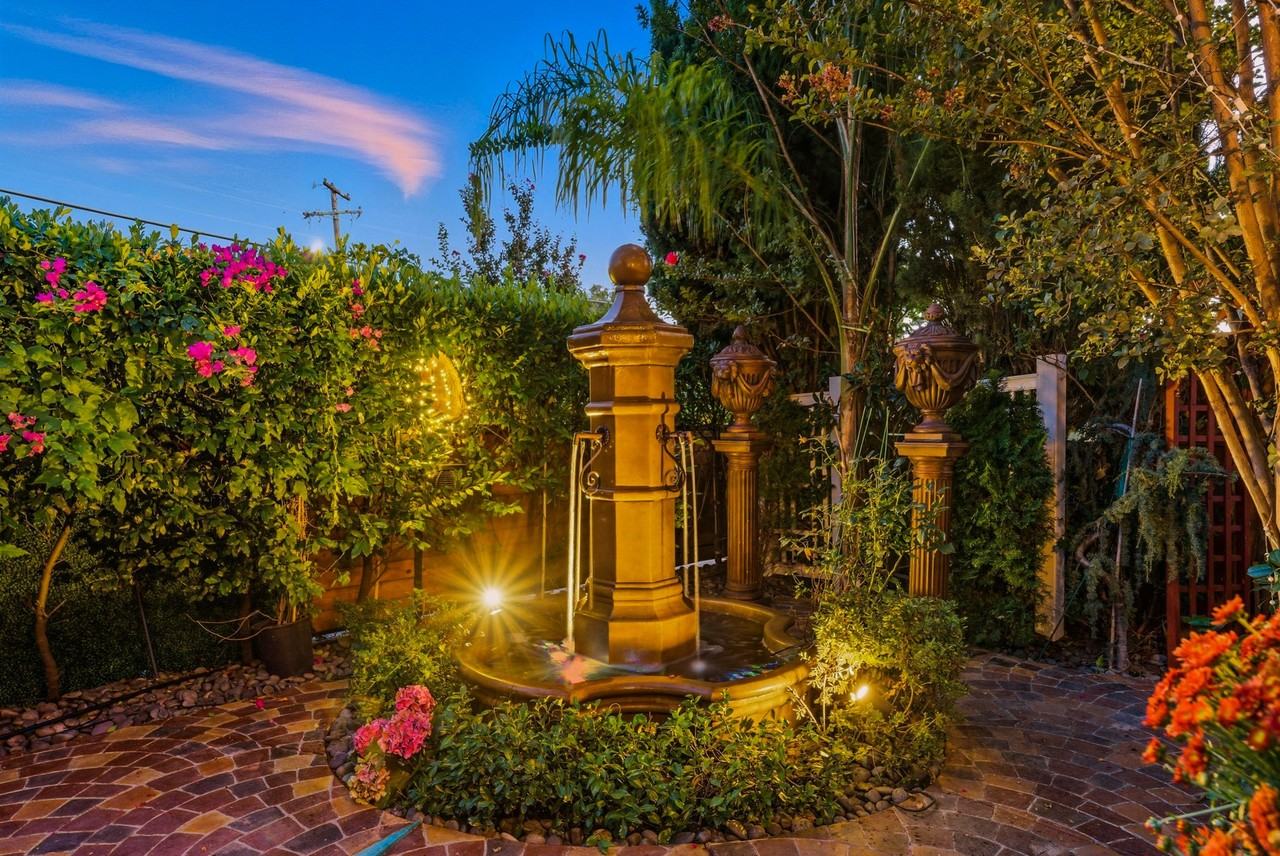 709 Minnesota Ave - Photo 3 of 20