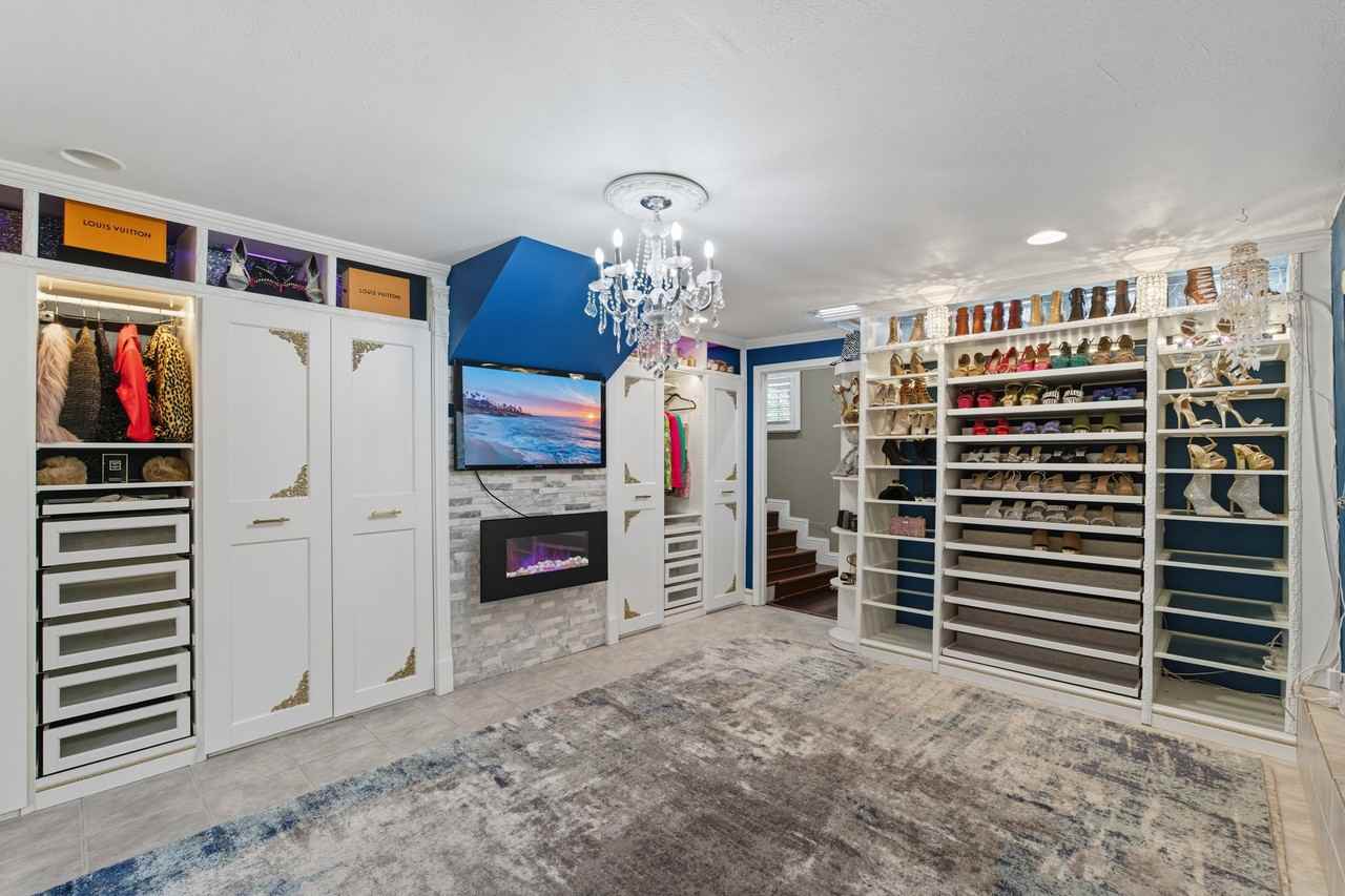 709 Minnesota Ave - Photo 4 of 20