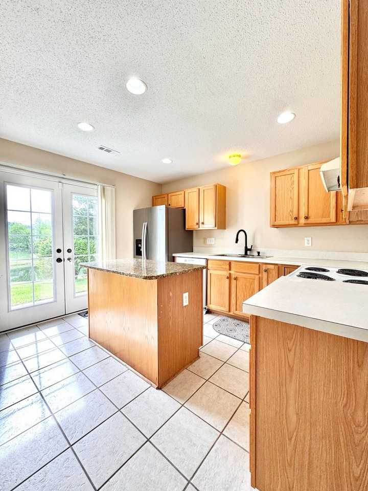 4437 Carlys Way - Photo 5 of 16