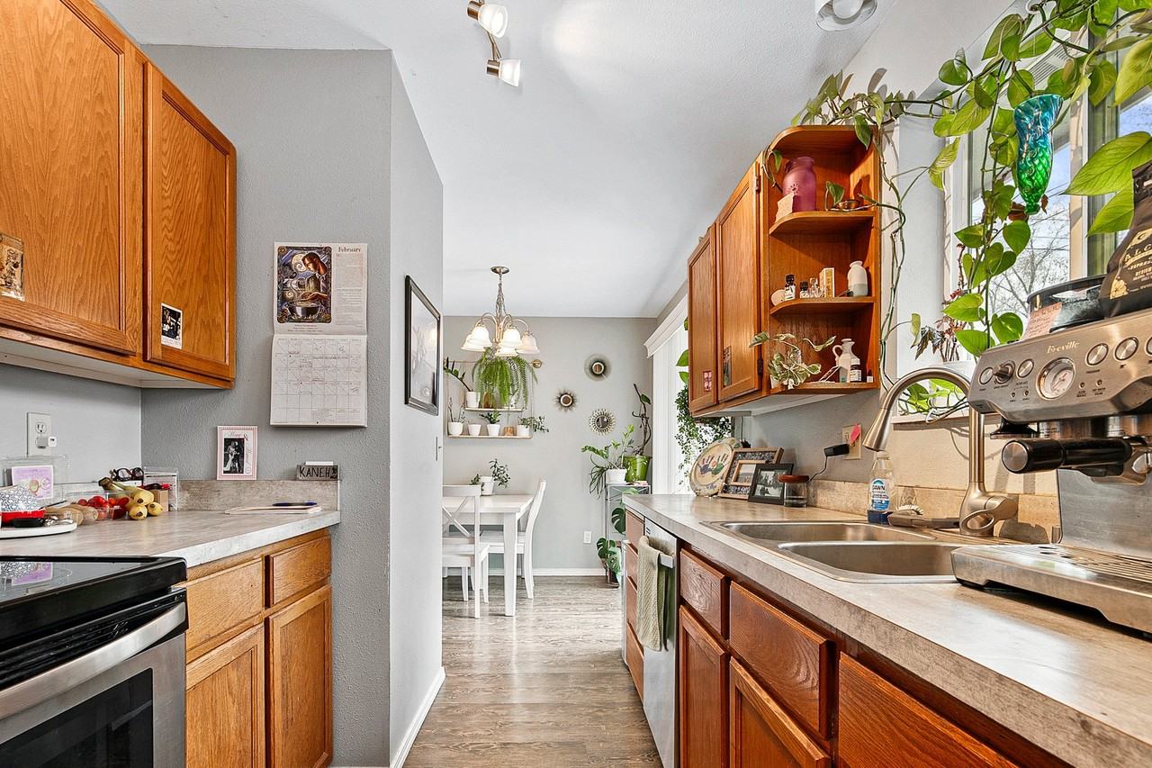 3925 W Garnet St #3925 - Photo 4 of 11