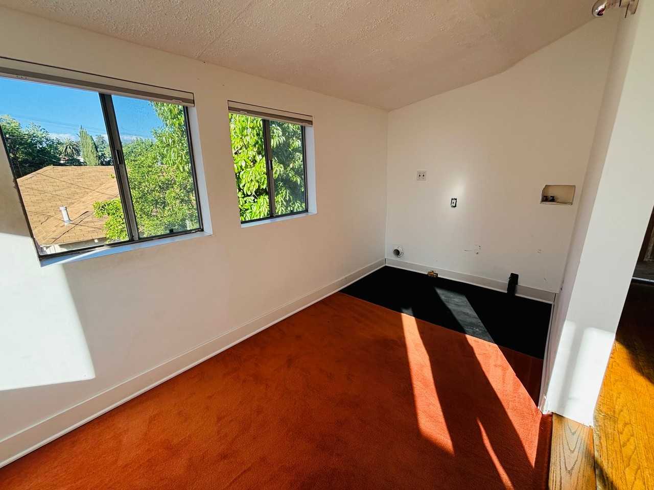 2228 Berkeley Ave #2STORY - Photo 7 of 21