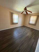 4564 Dundee Ave - Photo 1 of 1