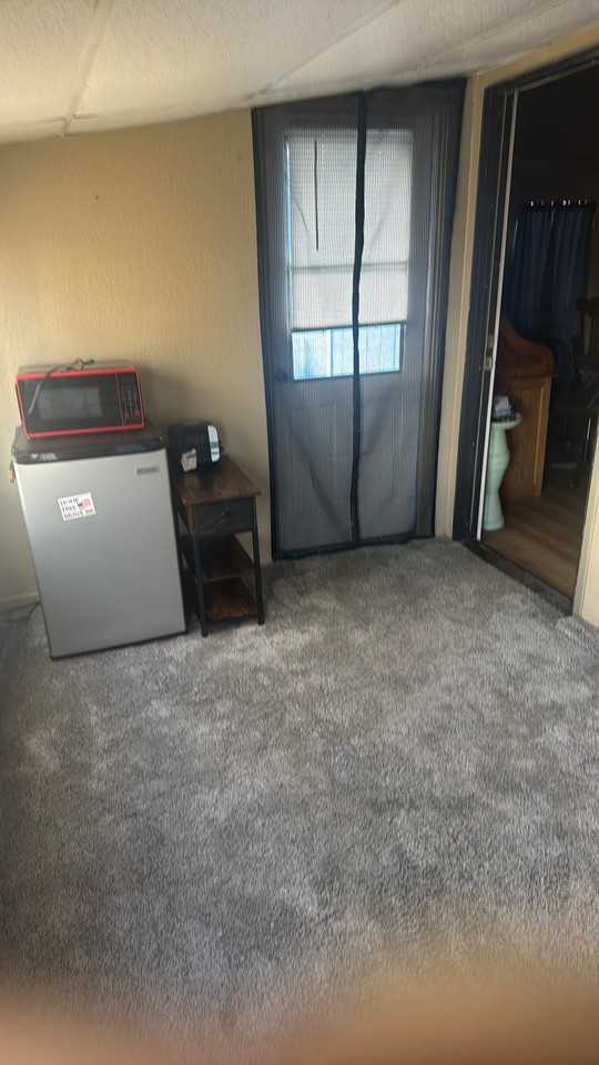 21100 State St - Photo 3 of 7