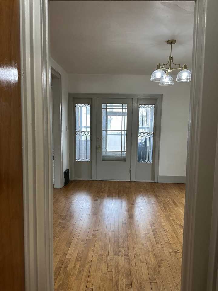 401 N Hubbard St - Photo 6 of 22