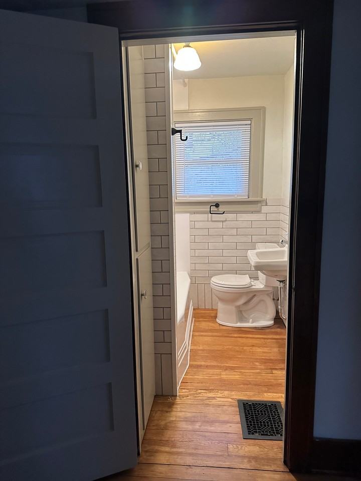 401 N Hubbard St - Photo 7 of 22