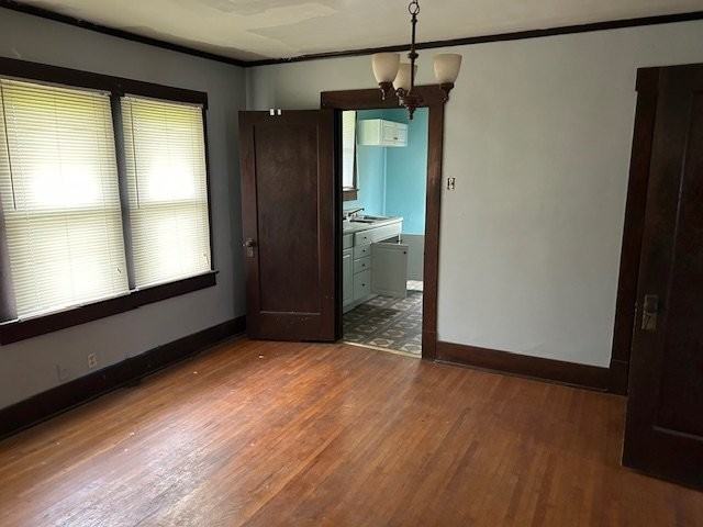 853 N College St - Photo 4 of 16