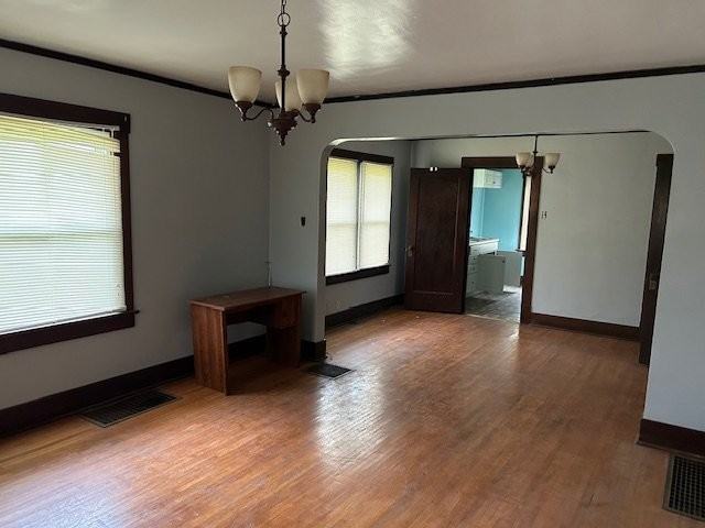 853 N College St - Photo 6 of 16