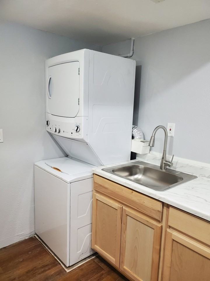 2923 E Marco Polo Rd - Photo 7 of 13