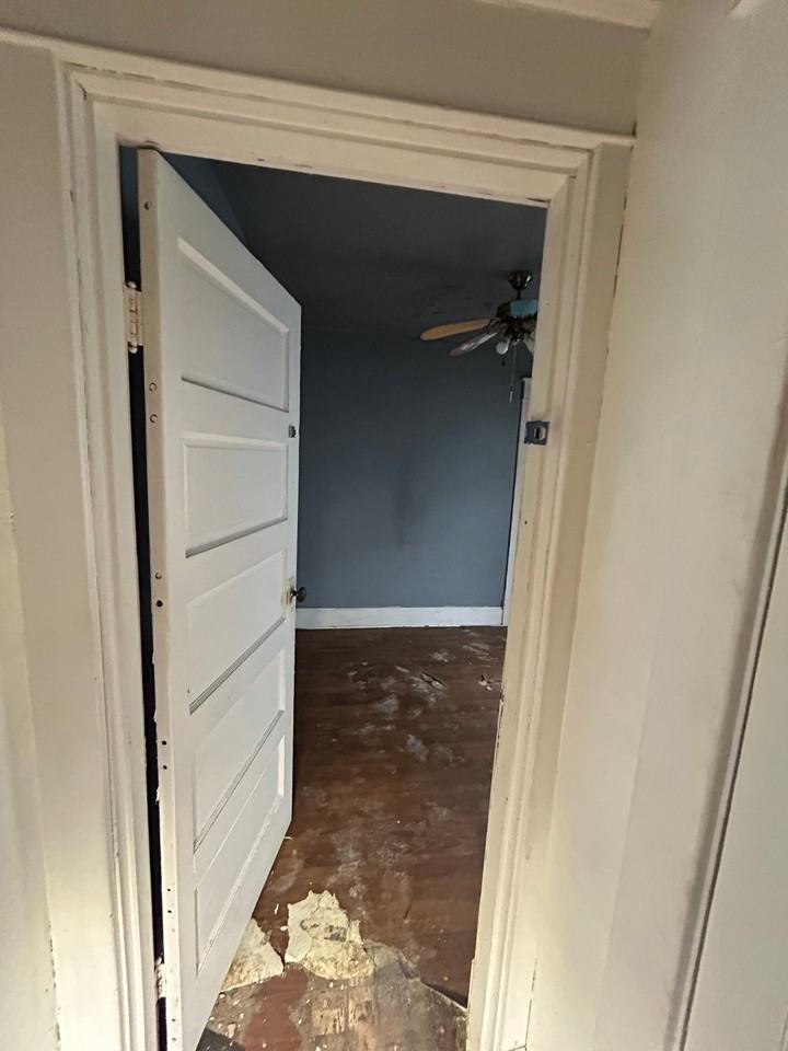 606 Anderson St - Photo 7 of 15