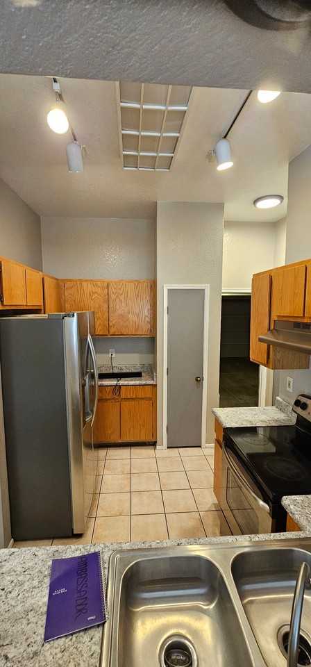 3604 W Avenida Del Mar - Photo 4 of 7