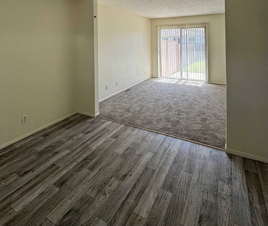 9323 W 16th St N #9323 - Photo 3 of 20