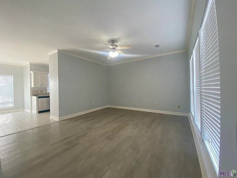 39021 Prairie South Dr - Photo 4 of 7