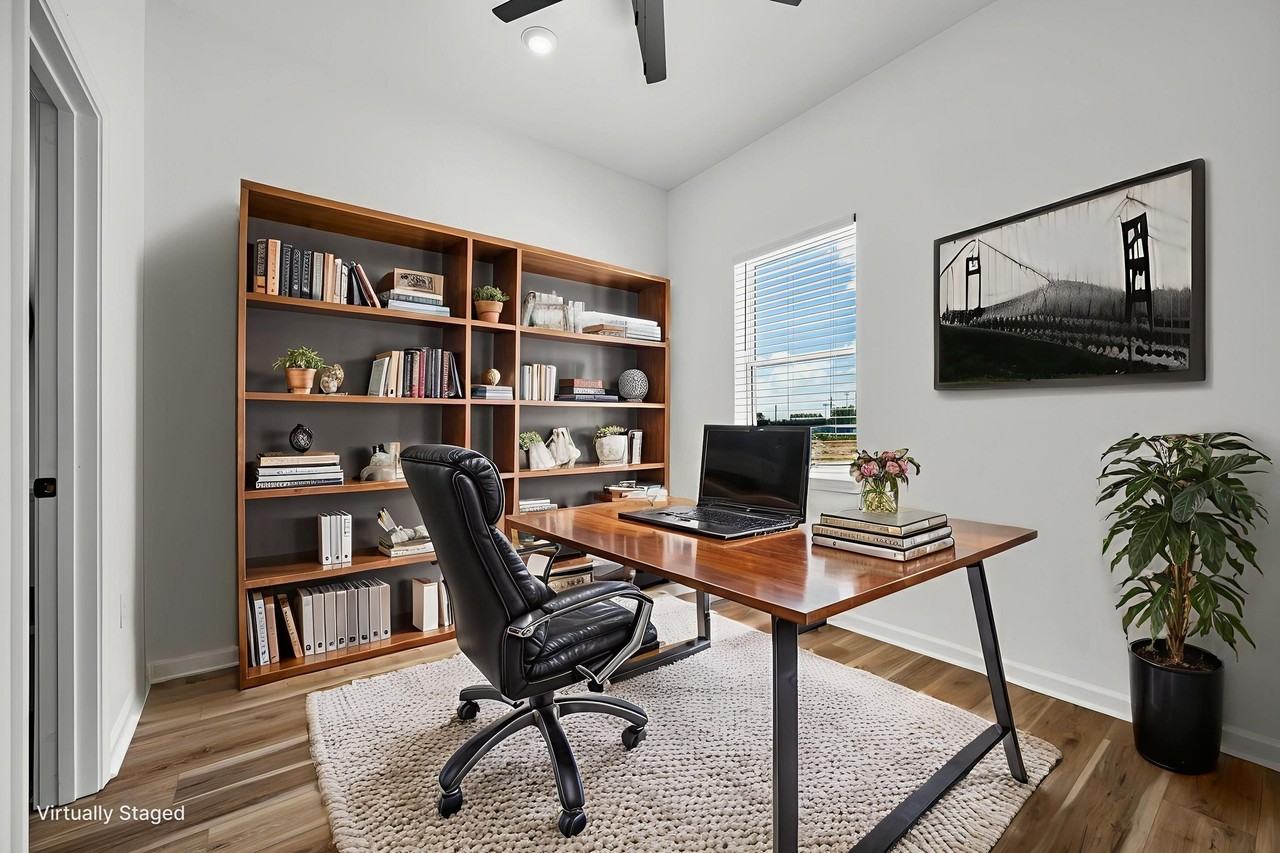 300 Indigo Ln - Photo 6 of 19