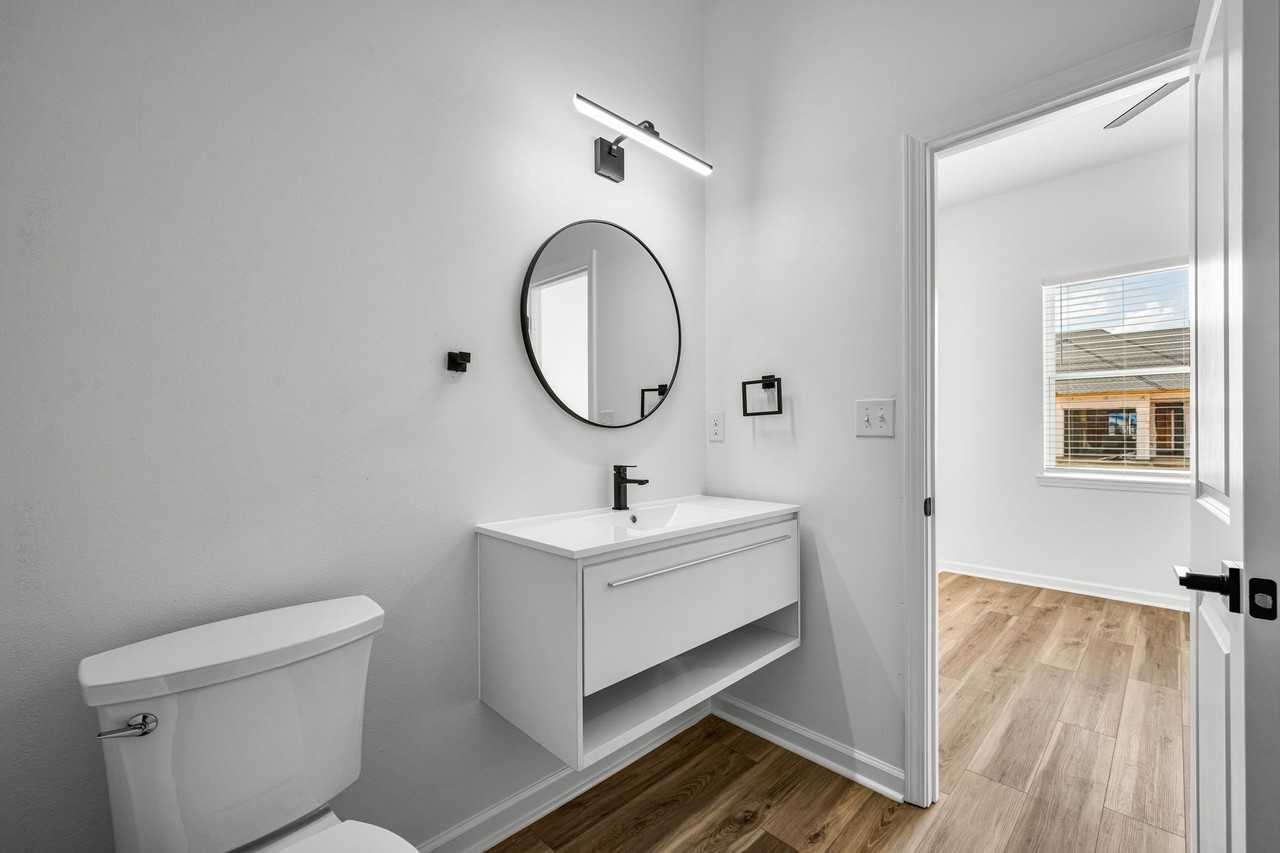 300 Indigo Ln - Photo 7 of 19