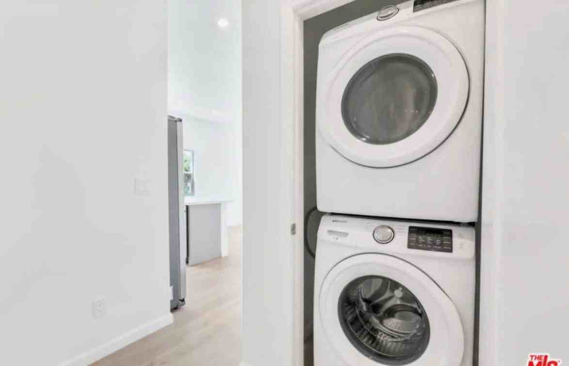 5234 W 20th St - Photo 2 of 18