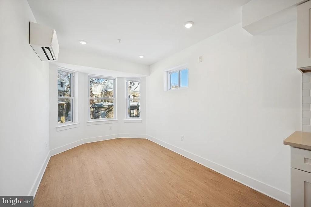 3413 N 19th St #B - Photo 7 of 19