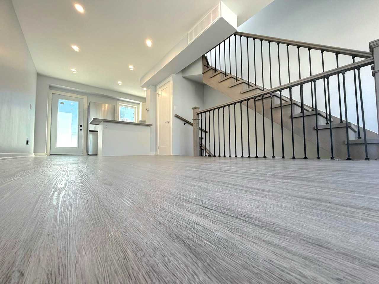 984 Ossington Avenue - Photo 3 of 16