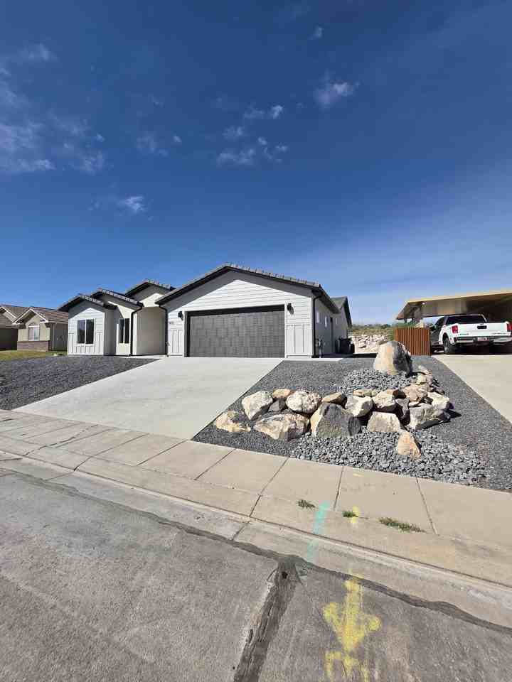 972 S Mulberry Dr #NA - Photo 3 of 36