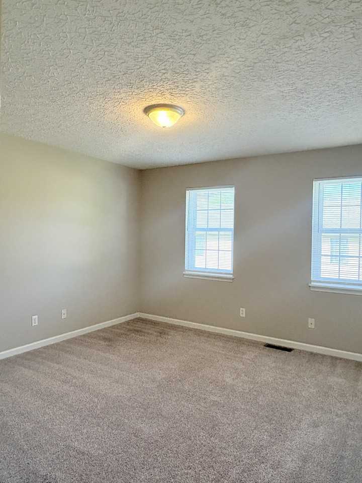 2509 Jersey Ct #B - Photo 7 of 14