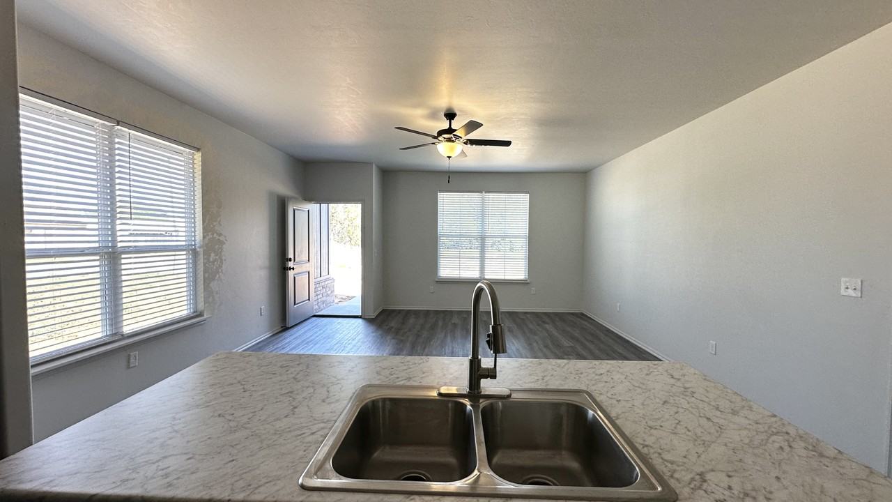 Creekdale #1700-1702 - Photo 3 of 12