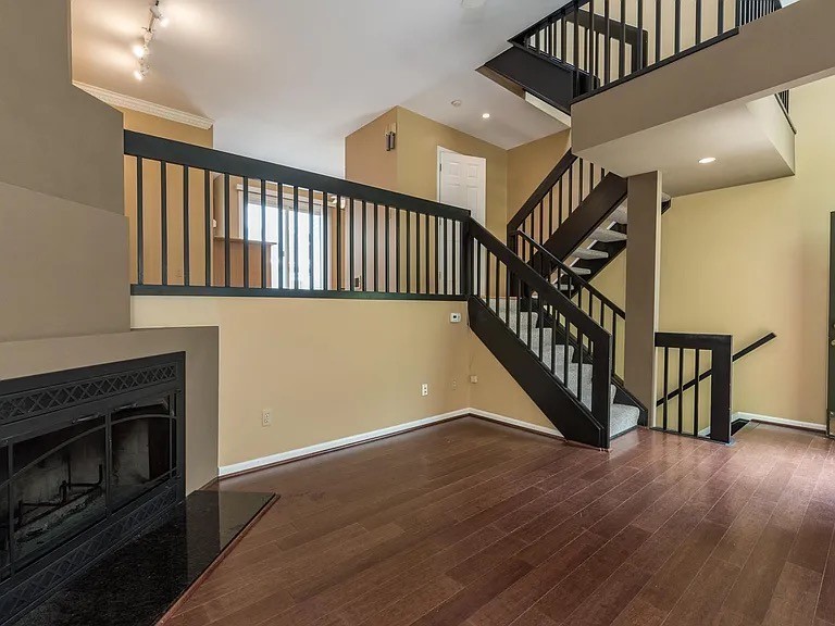 133 N Georgetown Sq #133 - Photo 5 of 23