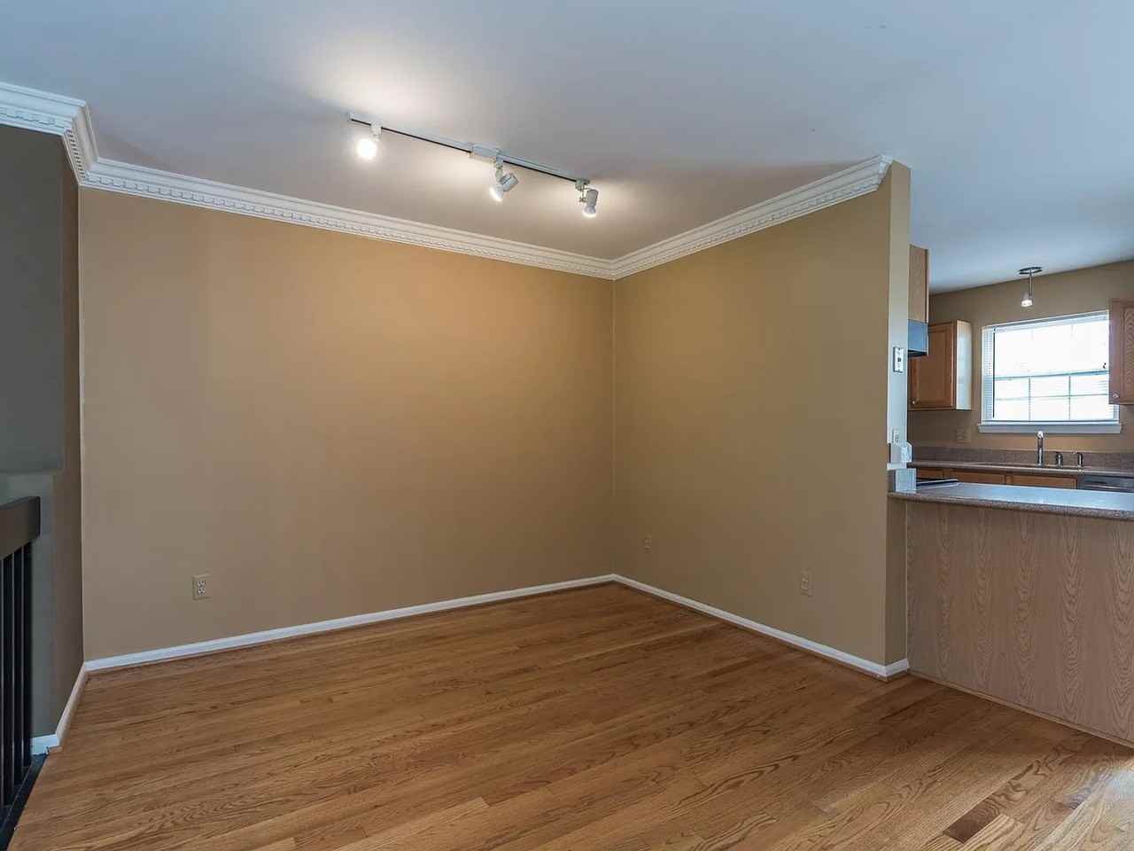 133 N Georgetown Sq #133 - Photo 7 of 23