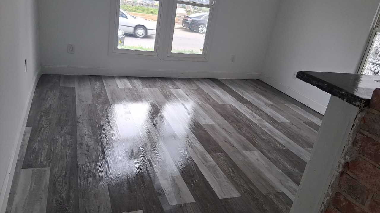 585 Kelton Ave #NA - Photo 4 of 5