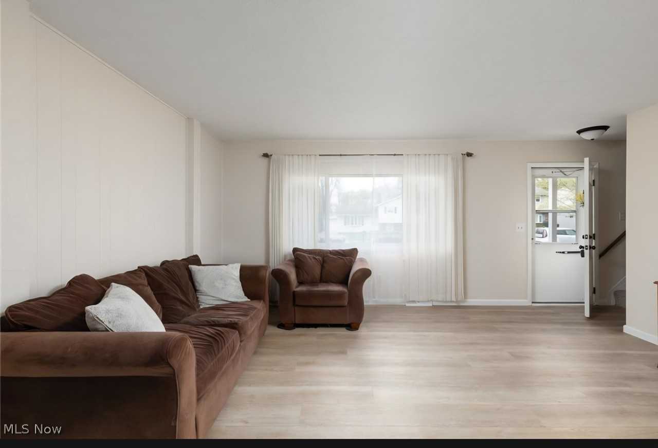 38276 Poplar Dr #NA - Photo 2 of 15