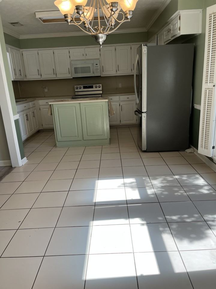 Lakewood Dr #NA - Photo 3 of 20