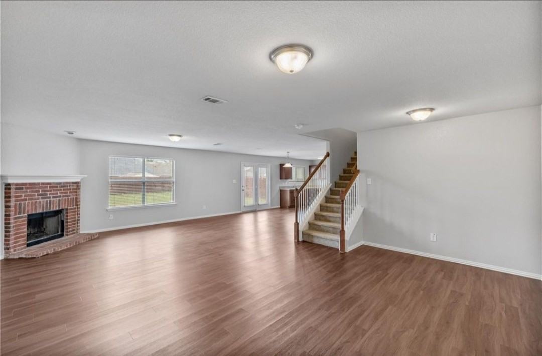 2048 Stagecoach Trl #NA - Photo 5 of 39