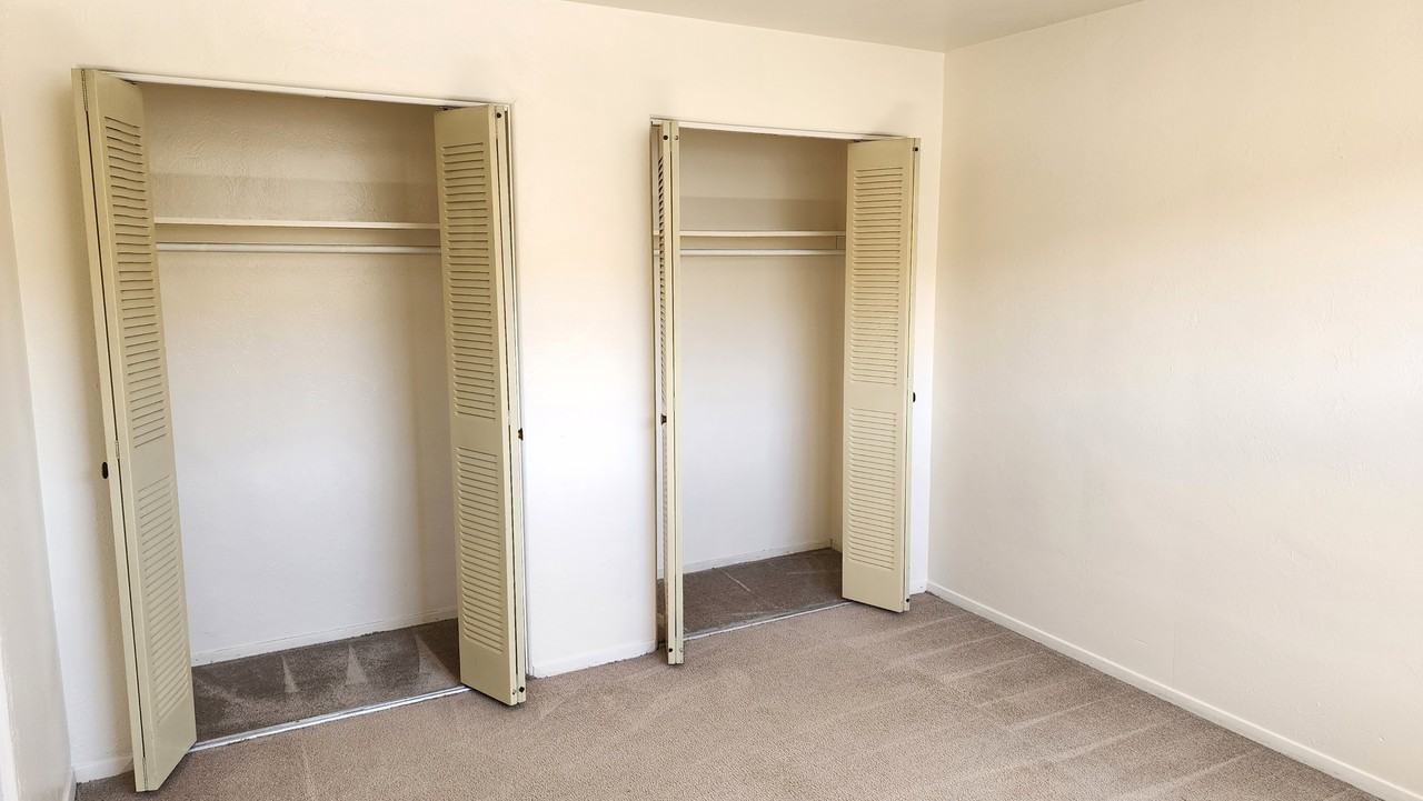 925 S Washington St #303 - Photo 6 of 8