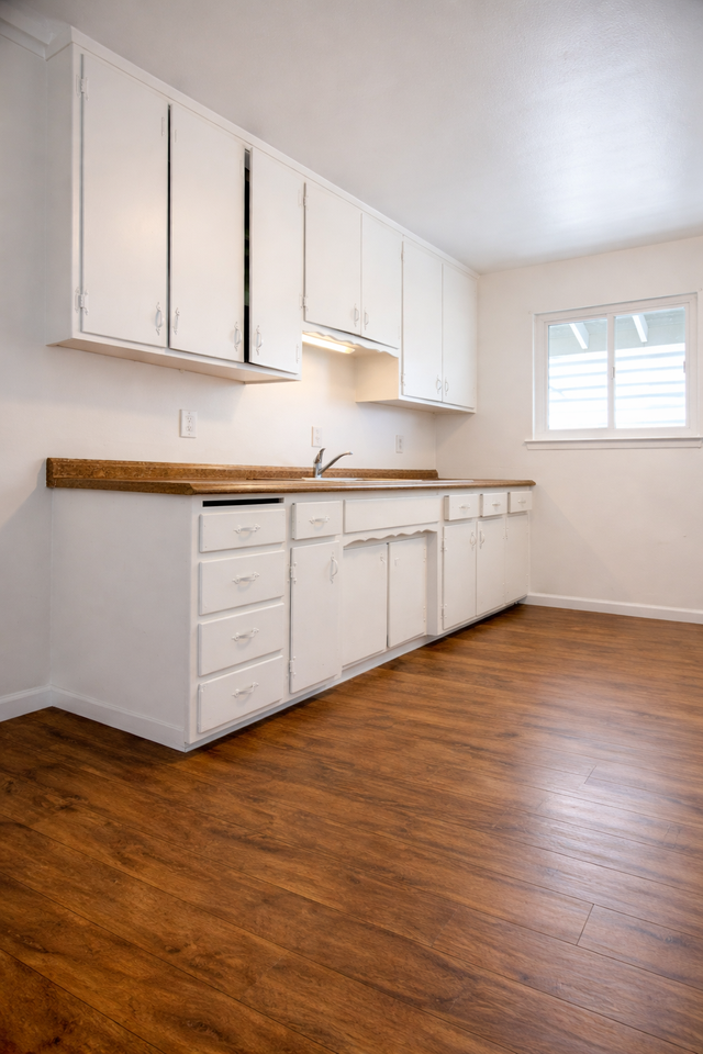 11754 Jones St #11754 - Photo 3 of 5