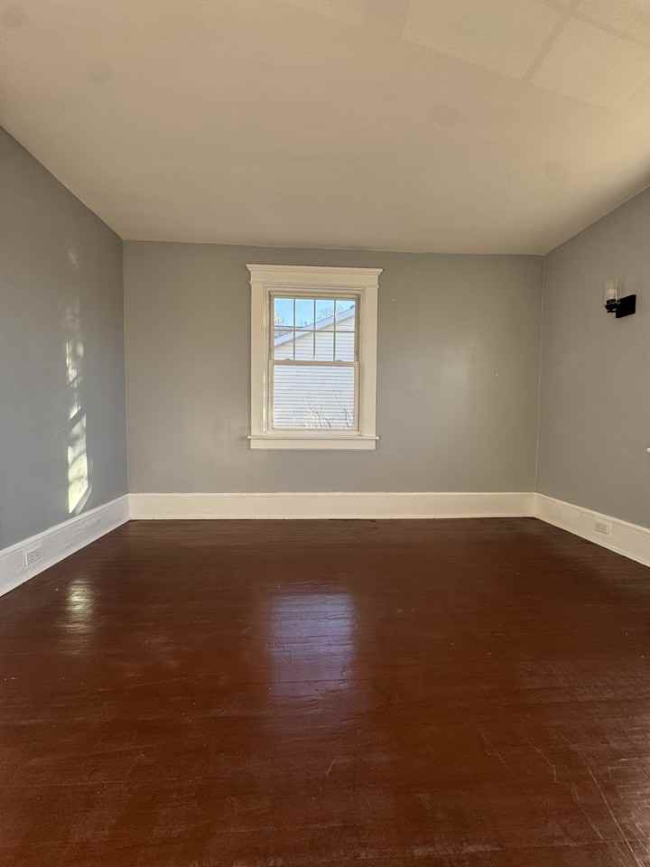 136 Maple Ave #2 - Photo 6 of 20