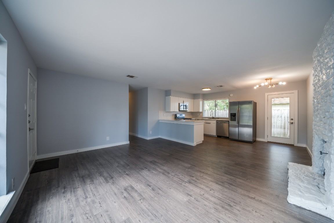 5400 Lishill Cv #A - Photo 3 of 28