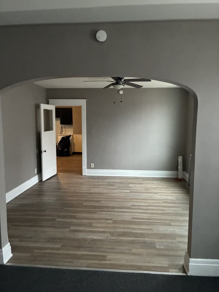 1202 Walden Ave #2 - Photo 5 of 7