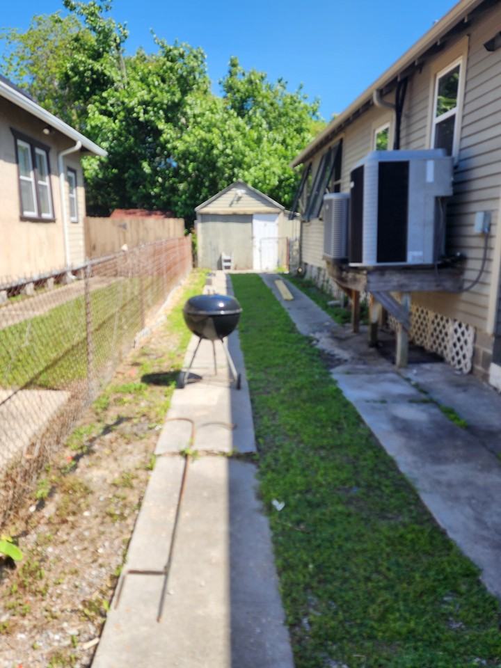 735 Pontalba St #1 - Photo 3 of 4