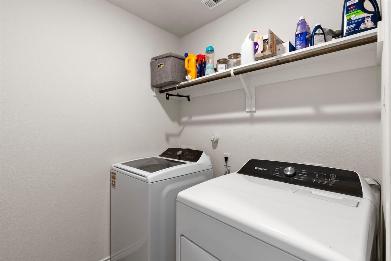 2518 Rockridge Dr #NA - Photo 3 of 16
