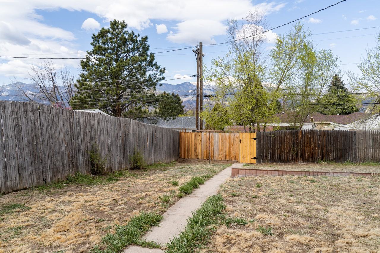 2208 Bonfoy Ave #NA - Photo 5 of 15