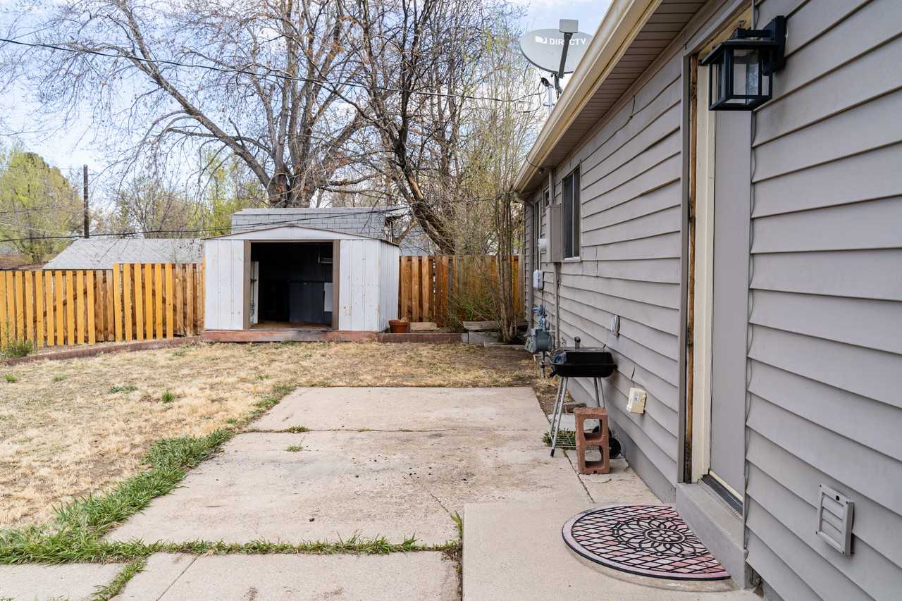 2208 Bonfoy Ave #NA - Photo 7 of 15