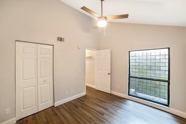 4307 Sw 70th Ter #4307 - Photo 4 of 16