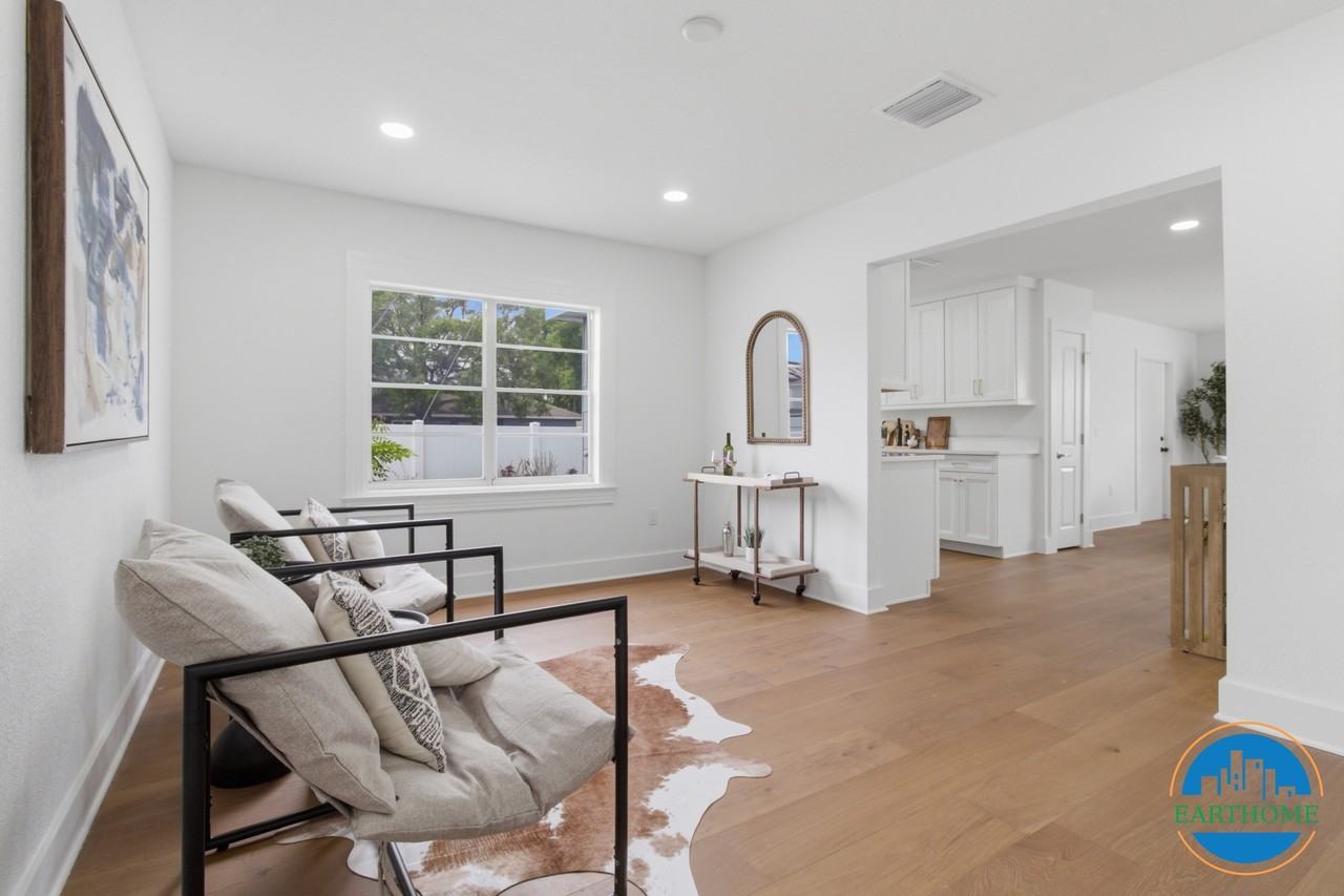 3015 W North B St #NA - Photo 4 of 20