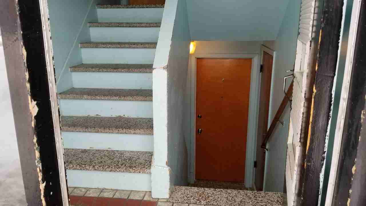 Triplex - Photo 2 of 4