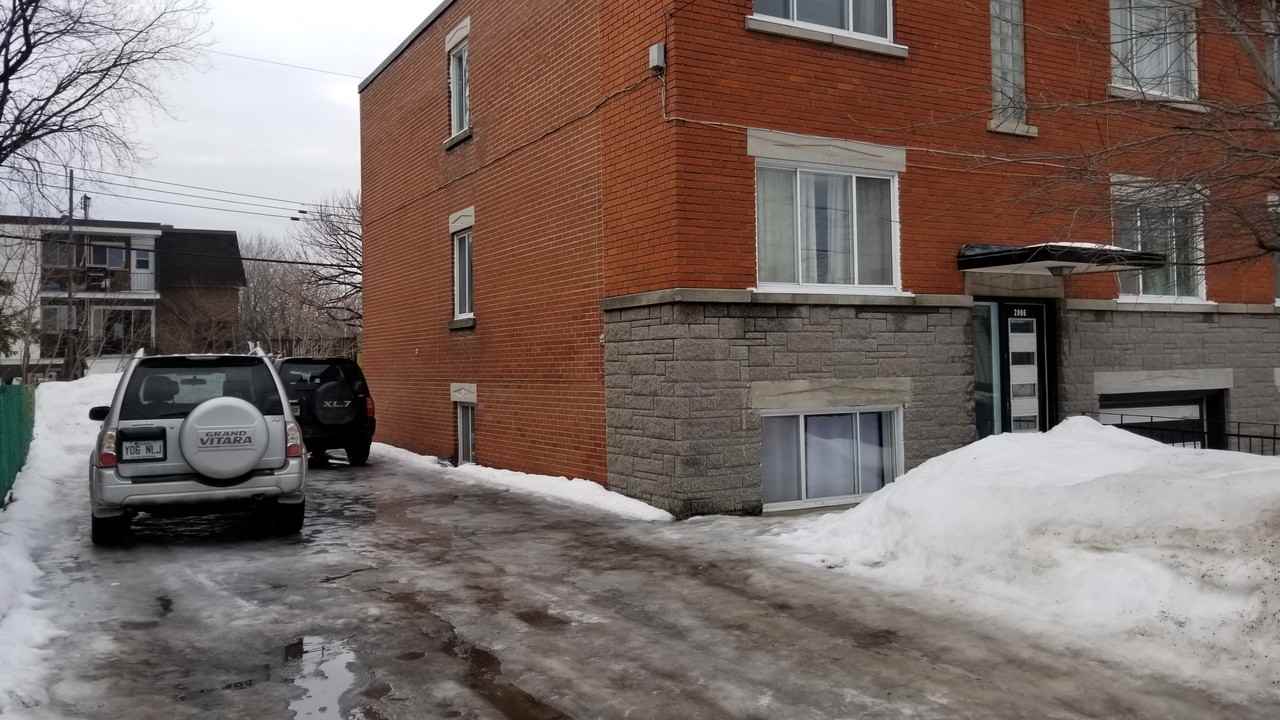 Triplex - Photo 4 of 4