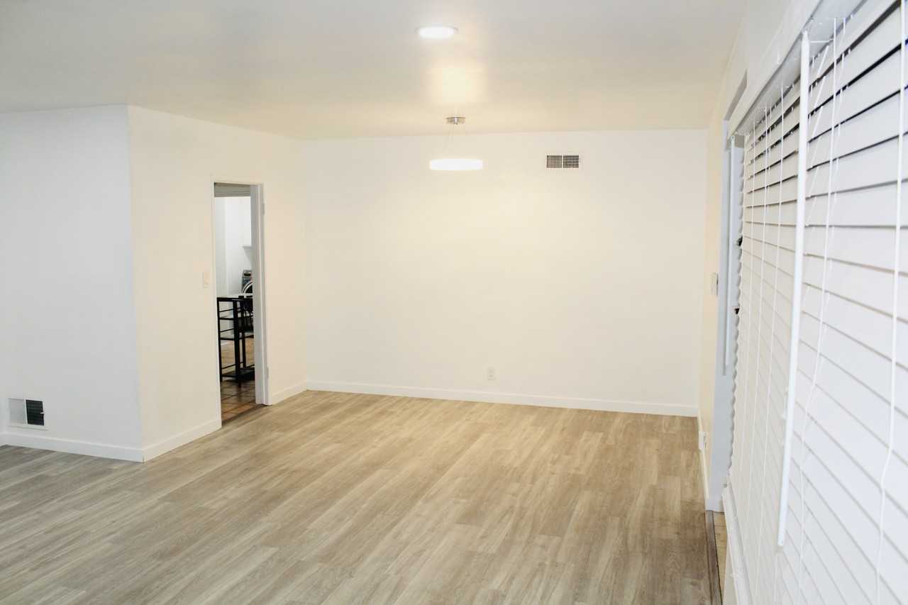 13716 Purche Ave #NA - Photo 3 of 16