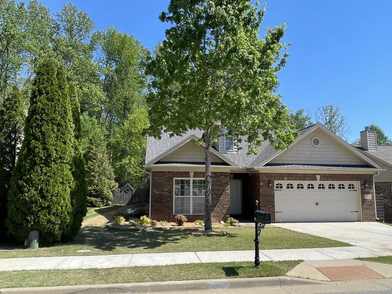 123 Chelsea Park #NA - Photo 2 of 20